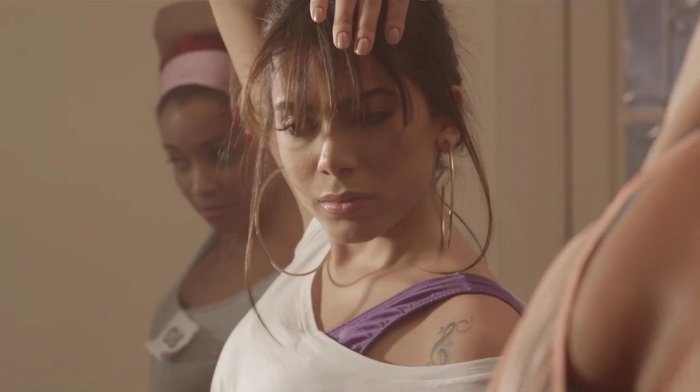 anitta na batida music video