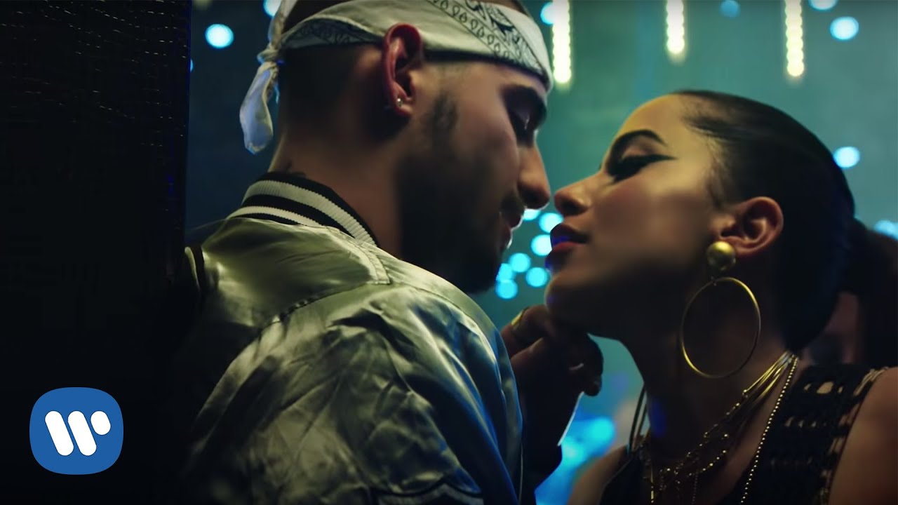 Anitta – Sim Ou Não Music Video